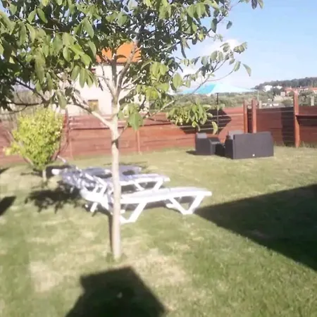 Amplio Piso Superior Con Jardin Privado