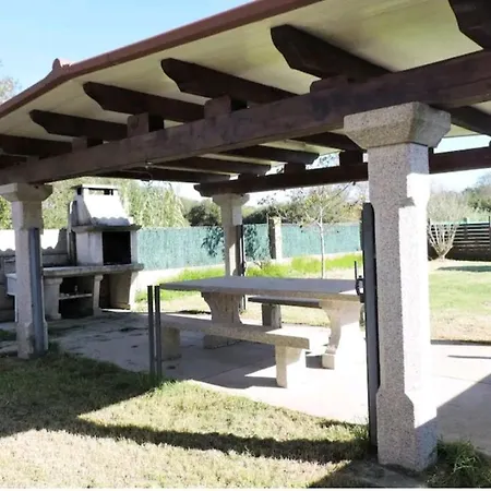 Amplio Piso Superior Con Jardin Privado Nyaraló