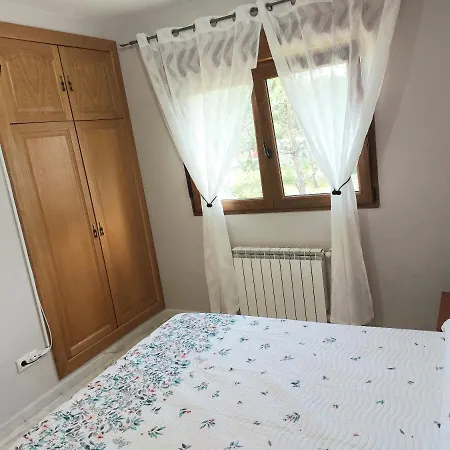 Amplio Piso Superior Con Jardin Privado Nyaraló *