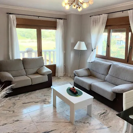 Amplio Piso Superior Con Jardin Privado *
