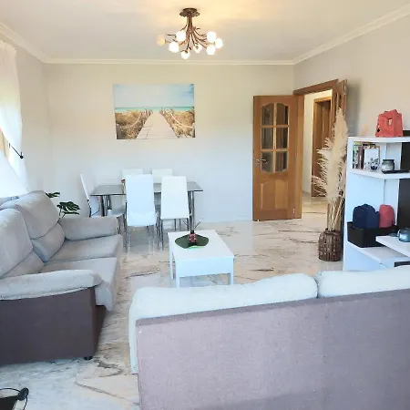 Nyaraló Amplio Piso Superior Con Jardin Privado
