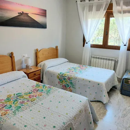 Amplio Piso Superior Con Jardin Privado Nyaraló San Vicente de O Grove